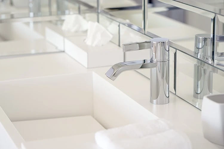 BiOHY Sanitärreiniger (1l Flasche) | Kalkzersetzendes Konzentrat Für Den Sanitärbereich | Badreiniger Mit Angenehme & Frischen Duft | EXTRA STARK – Bild 7